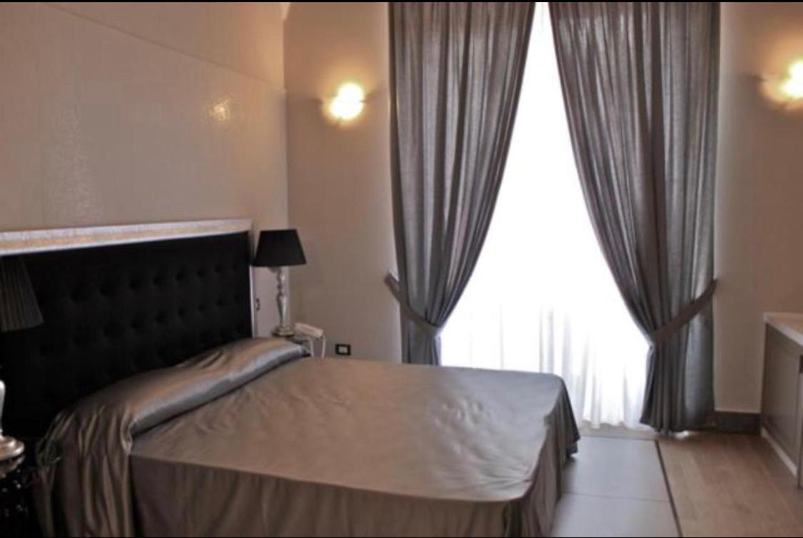 Hotel Villa La Colombaia Portici Buitenkant foto